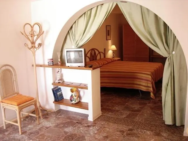 מלון דירות ליפארי Case Vacanze Arcobaleno איטליה
